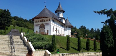 Die neue Kirche von nahem